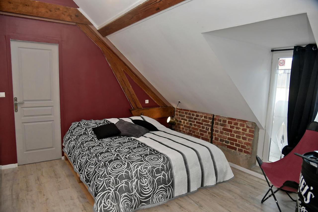 Bed and Breakfast Les Colombines Hombleux Exterior foto